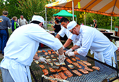 LAURELHURST SALMON BAKE 2014